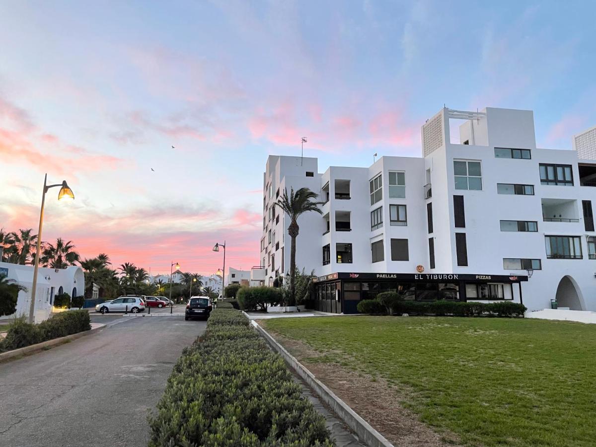 Primera Linea De Playa De Martina Apartment *